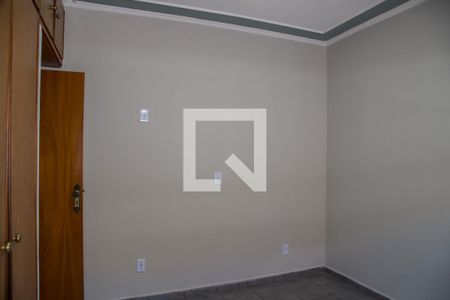 Casa para alugar com 220m², 3 quartos e 2 vagasQuarto