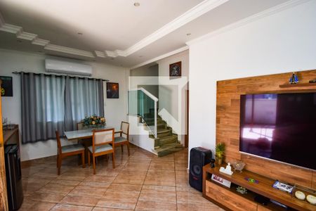 Sala de casa de condomínio à venda com 3 quartos, 132m² em Lins de Vasconcelos, Rio de Janeiro