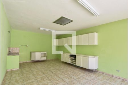 Casa para alugar com 250m², 2 quartos e 2 vagasEdícula dos Fundos