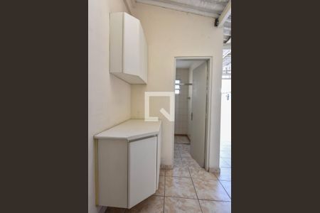 Casa para alugar com 250m², 2 quartos e 2 vagasCozinha