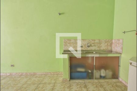 Casa para alugar com 250m², 2 quartos e 2 vagasEdícula dos Fundos