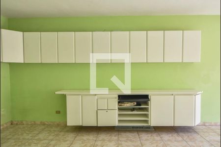 Casa para alugar com 250m², 2 quartos e 2 vagasEdícula dos Fundos