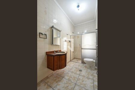 Casa para alugar com 250m², 2 quartos e 2 vagasBanheiro