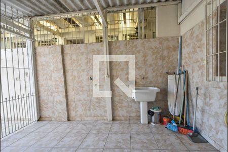 Casa para alugar com 250m², 2 quartos e 2 vagasLavanderia