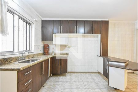 Casa para alugar com 250m², 2 quartos e 2 vagasCozinha