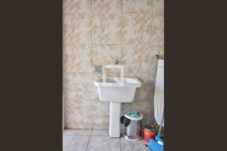 Casa para alugar com 250m², 2 quartos e 2 vagasLavanderia