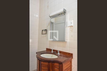 Casa para alugar com 250m², 2 quartos e 2 vagasBanheiro