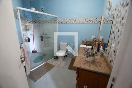 Casa à venda com 250m², 3 quartos e 4 vagasBanheiro da Suíte 3