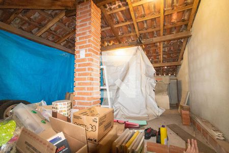 Casa à venda com 110m², 3 quartos e 2 vagas Casa à venda com 110m², 3 quartos e 2 vagasSótão