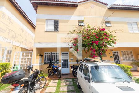 Casa à venda com 110m², 3 quartos e 2 vagas Casa à venda com 110m², 3 quartos e 2 vagasGaragem