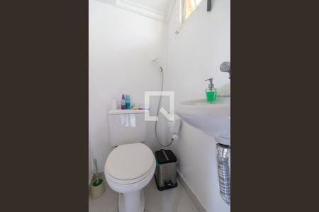 Lavabo  de casa à venda com 3 quartos, 110m² em Utinga, Santo André