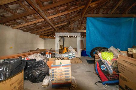 Casa à venda com 110m², 3 quartos e 2 vagas Casa à venda com 110m², 3 quartos e 2 vagasSótão