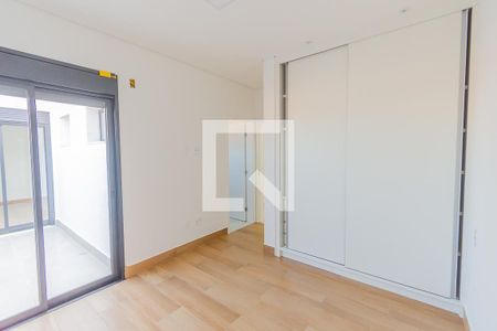 Casa de condomínio à venda com 205m², 3 quartos e 4 vagasSuíte 2