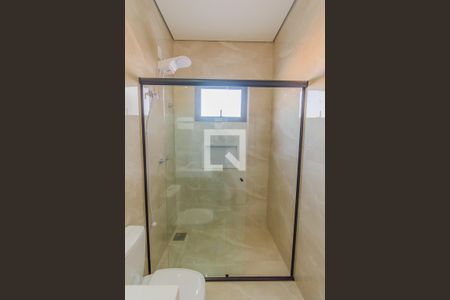 Casa de condomínio à venda com 205m², 3 quartos e 4 vagasBanheiro da Suíte 1