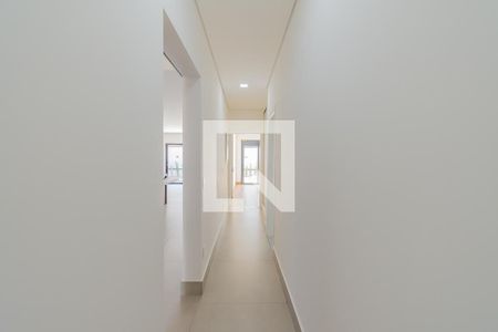 Casa de condomínio à venda com 205m², 3 quartos e 4 vagasCorredor