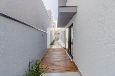 Casa de condomínio à venda com 205m², 3 quartos e 4 vagasCorredor