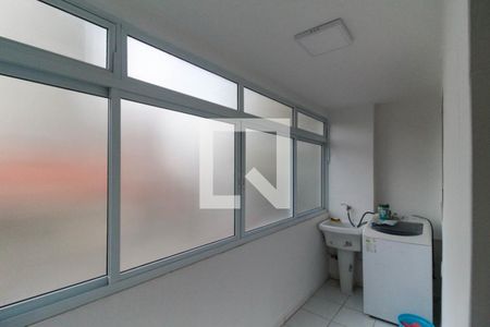 Apartamento para alugar com 70m², 2 quartos e 1 vagaÁrea de serviço