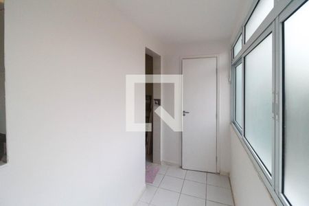 Apartamento para alugar com 70m², 2 quartos e 1 vagaÁrea de serviço