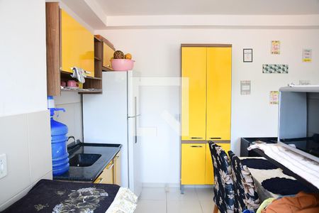 Apartamento para alugar com 46m², 2 quartos e 1 vaga Apartamento para alugar com 46m², 2 quartos e 1 vagaCozinha e Área de Serviço