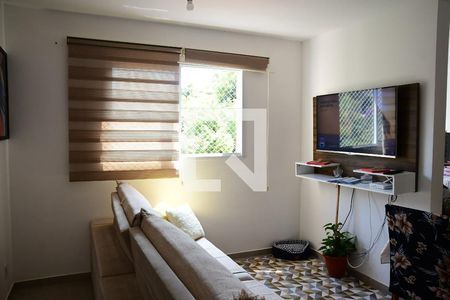 Sala de apartamento para alugar com 2 quartos, 46m² em Parque Rincão, Cotia