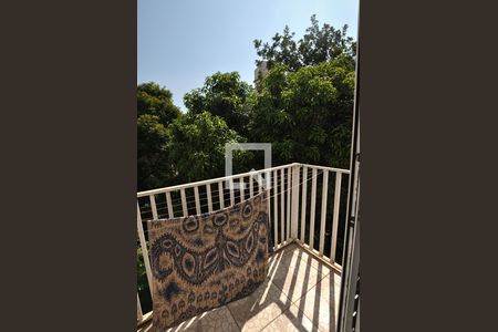 Casa à venda com 250m², 4 quartos e 2 vagasQuarto 4 - Sacada