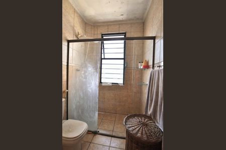 Casa à venda com 250m², 4 quartos e 2 vagasBanheiro 2