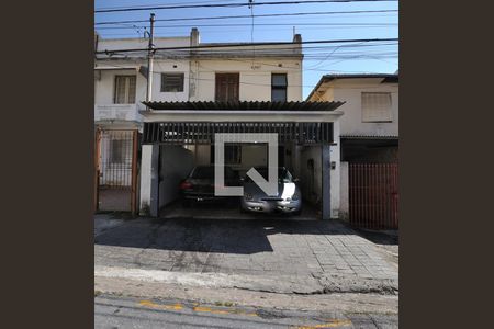 Casa à venda com 250m², 4 quartos e 2 vagasFachada