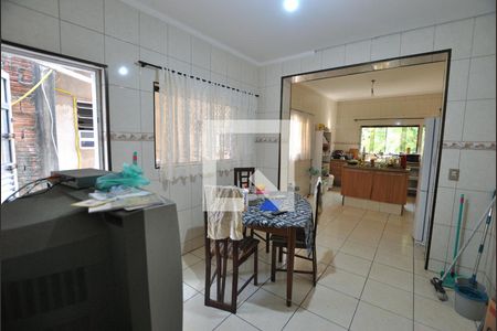 Casa à venda com 250m², 4 quartos e 2 vagasCozinha