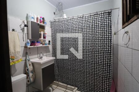 Banheiro de casa à venda com 2 quartos, 60m² em Harmonia, Canoas