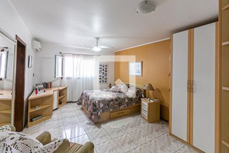 Casa à venda com 239m², 3 quartos e 2 vagasQuarto 3 - Suíte