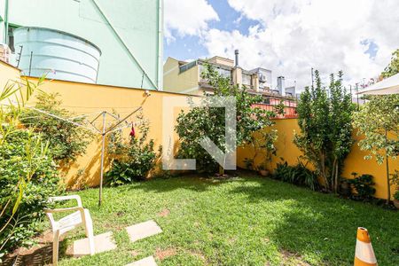 Casa à venda com 239m², 3 quartos e 2 vagasQuintal