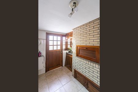 Casa à venda com 239m², 3 quartos e 2 vagasÁrea de Serviço