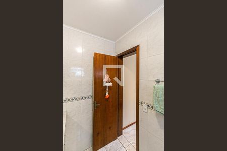 Casa à venda com 239m², 3 quartos e 2 vagasBanheiro Social