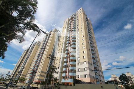 Apartamento à venda com 68m², 2 quartos e 1 vagaFachada