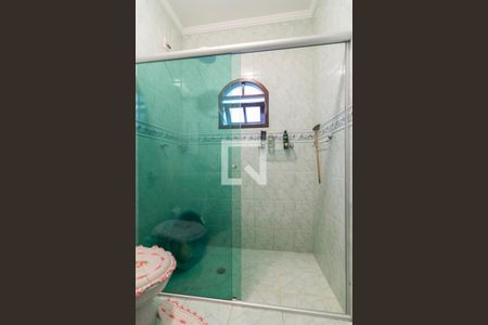 Casa à venda com 179m², 3 quartos e 2 vagas Casa à venda com 179m², 3 quartos e 2 vagasBanheiro