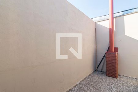 Casa à venda com 179m², 3 quartos e 2 vagas Casa à venda com 179m², 3 quartos e 2 vagasTerraço Fundos