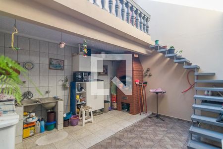 Casa à venda com 179m², 3 quartos e 2 vagas Casa à venda com 179m², 3 quartos e 2 vagasQuintal com Churrasqueira