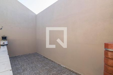 Casa à venda com 179m², 3 quartos e 2 vagas Casa à venda com 179m², 3 quartos e 2 vagasTerraço Fundos