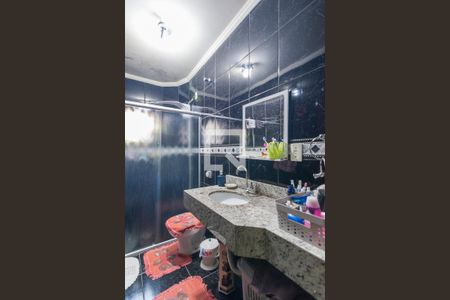 Casa à venda com 179m², 3 quartos e 2 vagas Casa à venda com 179m², 3 quartos e 2 vagasBanheiro da Suite