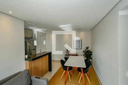 Sala de Estar/Jantar  de apartamento à venda com 3 quartos, 72m² em Parque Rural Fazenda Santa Cândida, Campinas