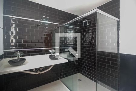 Casa para alugar com 350m², 4 quartos e 4 vagasBanheiro 2