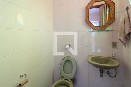 Banheiro de casa para alugar com 4 quartos, 350m² em Aclimação, São Paulo