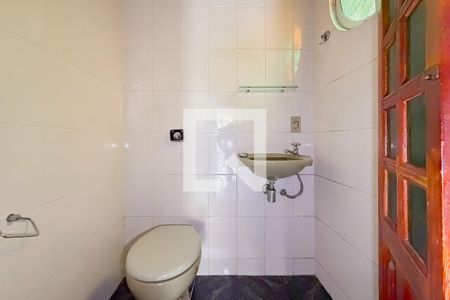 Lavabo de casa para alugar com 3 quartos, 350m² em Aclimação, São Paulo