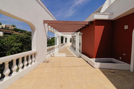 Apartamento para alugar com 385m², 3 quartos e 2 vagas Apartamento para alugar com 385m², 3 quartos e 2 vagasVaranda da Sala