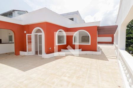 Apartamento para alugar com 385m², 3 quartos e 2 vagas Apartamento para alugar com 385m², 3 quartos e 2 vagasVaranda da Sala