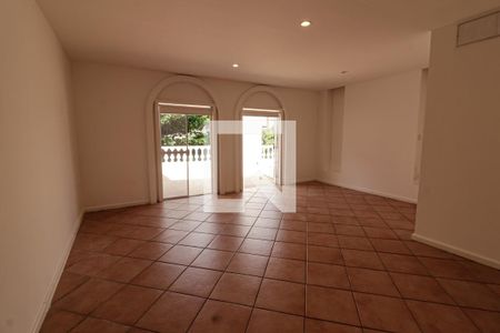 Apartamento para alugar com 385m², 3 quartos e 2 vagas Apartamento para alugar com 385m², 3 quartos e 2 vagasQuarto 1