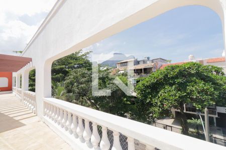 Apartamento para alugar com 385m², 3 quartos e 2 vagas Apartamento para alugar com 385m², 3 quartos e 2 vagasVaranda da Sala