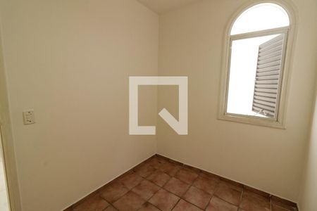 Apartamento para alugar com 385m², 3 quartos e 2 vagas Apartamento para alugar com 385m², 3 quartos e 2 vagasQuarto de Serviço