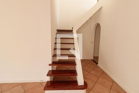 Apartamento para alugar com 385m², 3 quartos e 2 vagas Apartamento para alugar com 385m², 3 quartos e 2 vagasCorredor