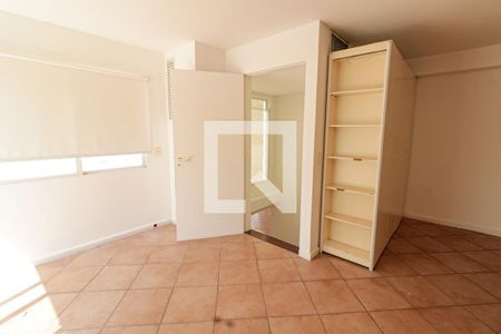 Apartamento para alugar com 385m², 3 quartos e 2 vagas Apartamento para alugar com 385m², 3 quartos e 2 vagasQuarto 3